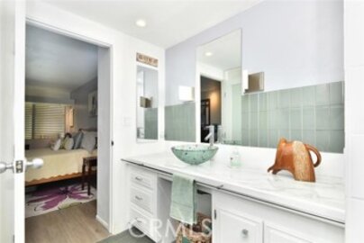 Outstanding La Plaza Real Condominium Located at 303 E 9th Street #24 was Just Sold